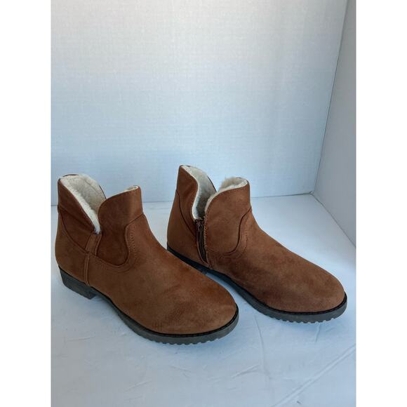 CL By Laundry Women's Faelyn Brown and Cream Vegan Ankle Boot la Sz 6.5 - Picture 3 of 11
